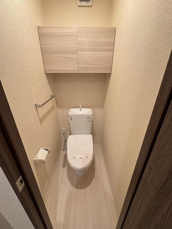 トイレ　別のお部屋のお写真です