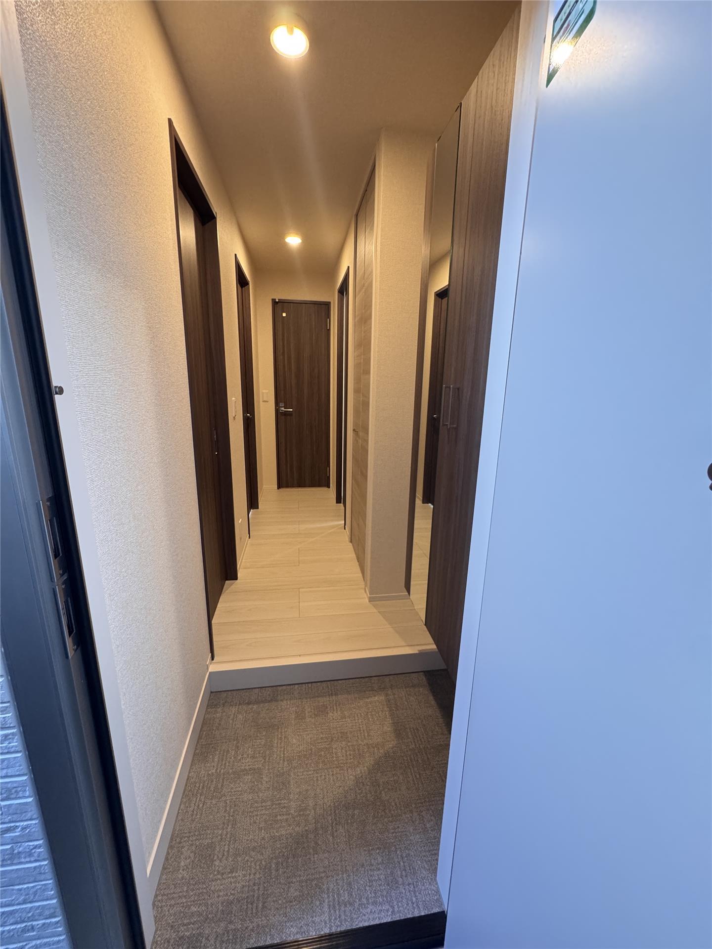 玄関　別のお部屋のお写真です
