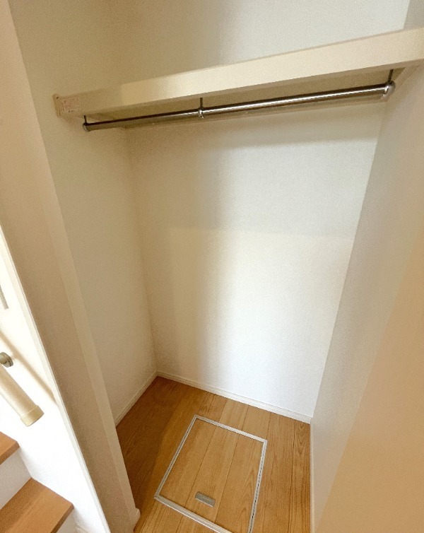 収納　洋服も沢山収納できます