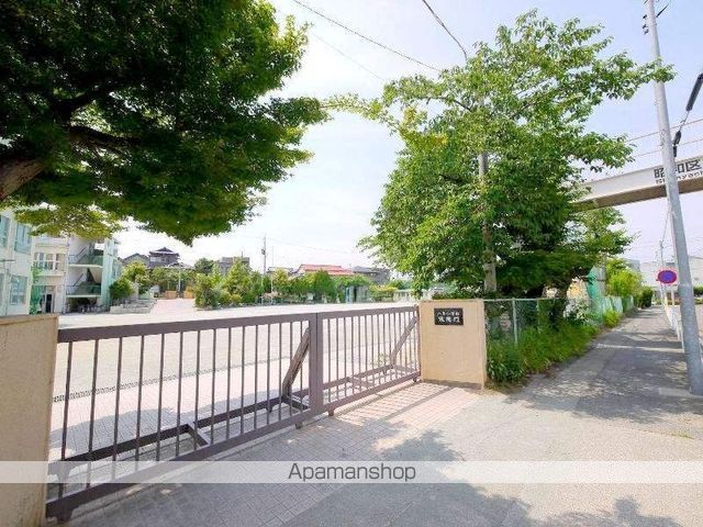 小学校　八事小学校（小学校）まで910m