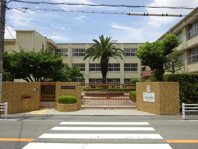 中学校　長吉中学校（中学校）まで827m