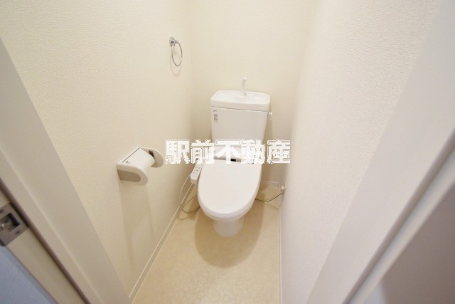 トイレ　温水洗浄便座