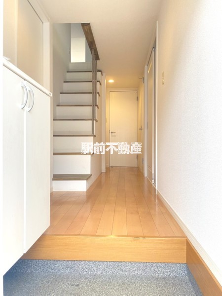 玄関　下駄箱