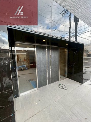 エントランス　ゆとりのあるエントランスです