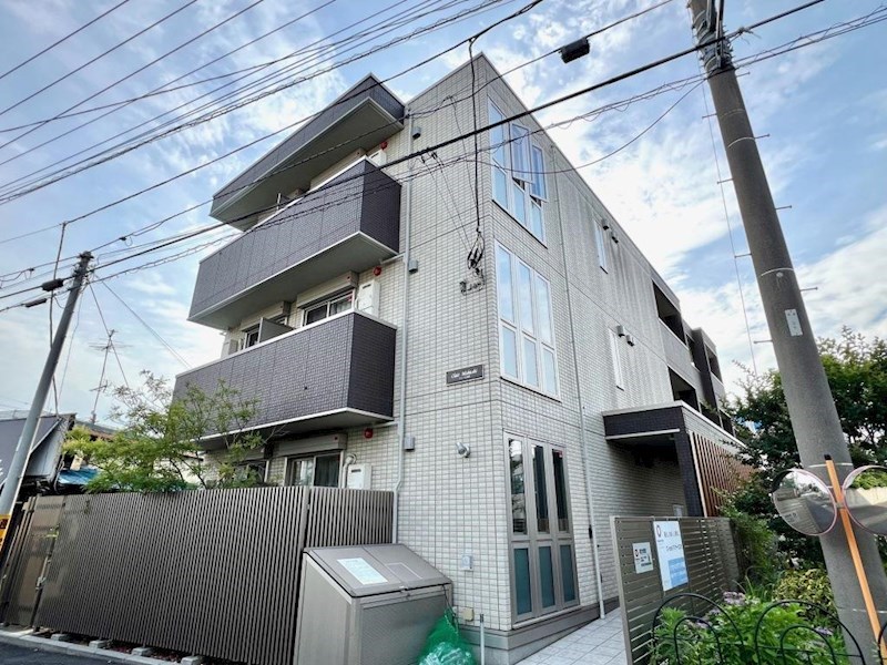 建物外観　馬橋駅徒歩２分（１６０ｍ）