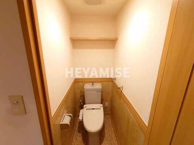 トイレ　※室内画像は別号室のもの