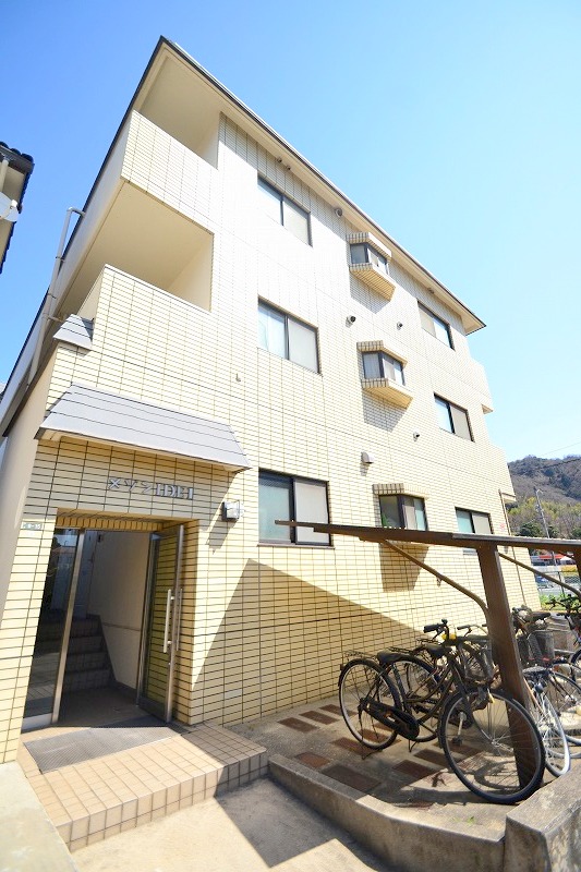 建物外観　お問合せはシティホーム海田センター　082-821-2227