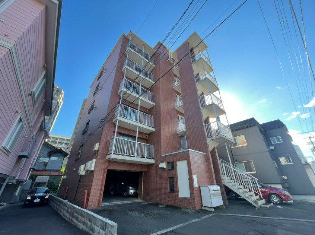 建物外観　札幌市中央区北１条西「アートエリアＳＫ」