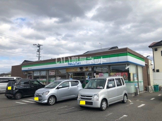 コンビニ　ファミリーマート 遠賀松の本六丁目店（コンビニ）まで4506m