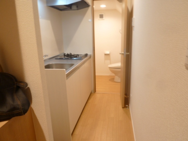 キッチン　同物件別室写真