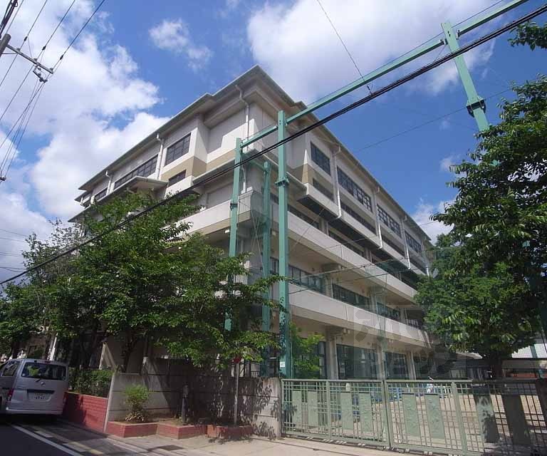 小学校　御所南小学校（小学校）まで400m
