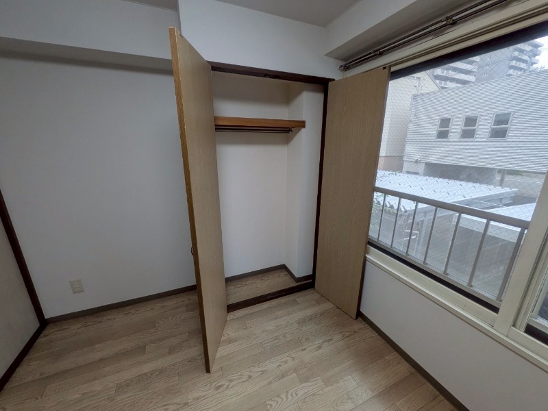 収納　こちらは収納です。物をしまう事ができますね！