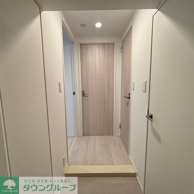 玄関　※写真は同タイプ住戸です。