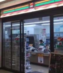 コンビニ　セブンイレブン ハートインJR森ノ宮駅北口店（コンビニ）まで150m