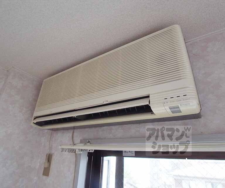 その他設備　エアコンも一基完備されています