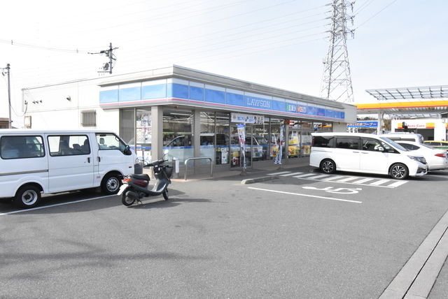 コンビニ　ローソン上尾須ケ谷三丁目店（コンビニ）まで418m