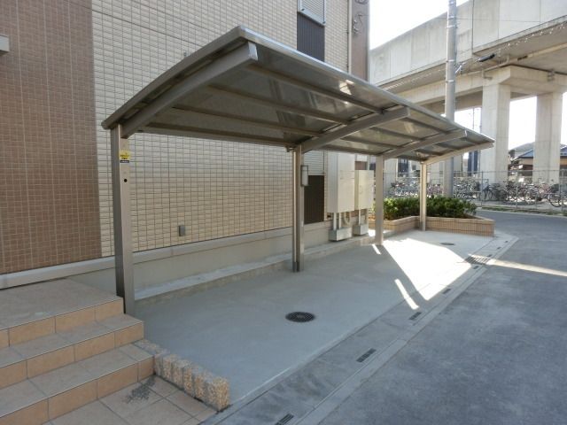 その他共有部分　屋根付き駐輪場