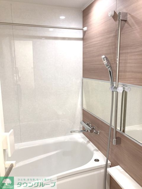 バス・シャワールーム　※写真は同タイプ住戸です。