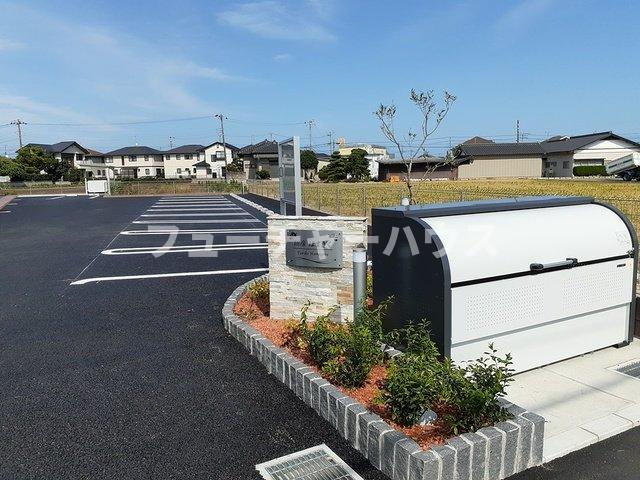 駐車場　駐車スペースもあります