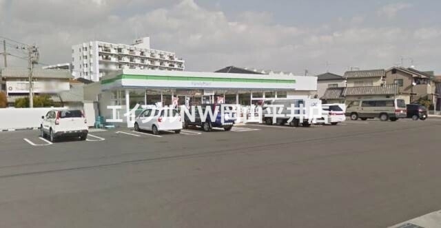 コンビニ　ファミリーマート岡山万倍店（コンビニ）まで546m
