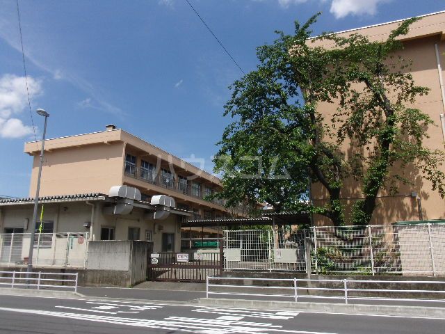 小学校　相模原市立くぬぎ台小学校（小学校）まで109m