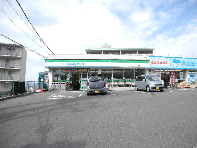 コンビニ　ファミリーマート 長崎石神店（コンビニ）まで295m