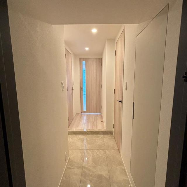 玄関　※写真は同タイプ住戸です。