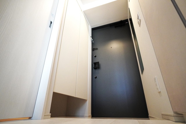 玄関　※写真は同タイプ住戸です。