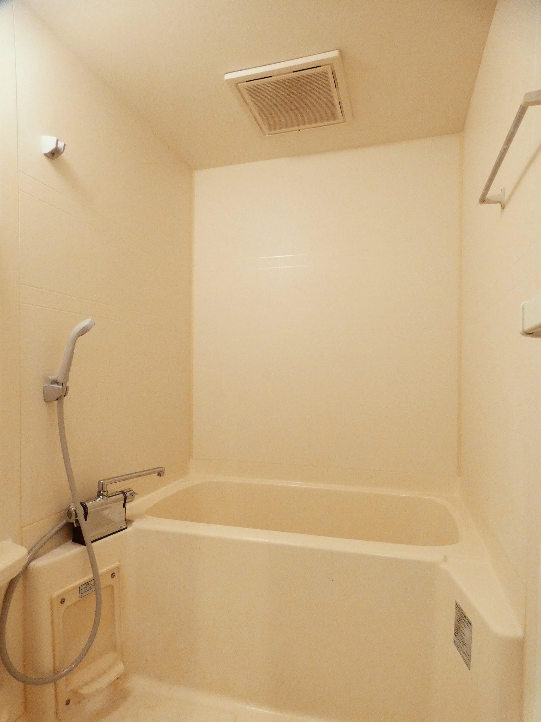 バス・シャワールーム　バス※別部屋参考写真