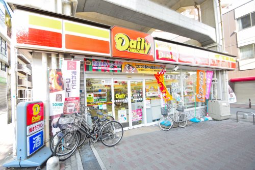 コンビニ　デイリーヤマザキ近鉄北田辺駅前店（コンビニ）まで186m