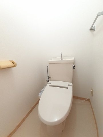 トイレ　落ち着いたトイレです