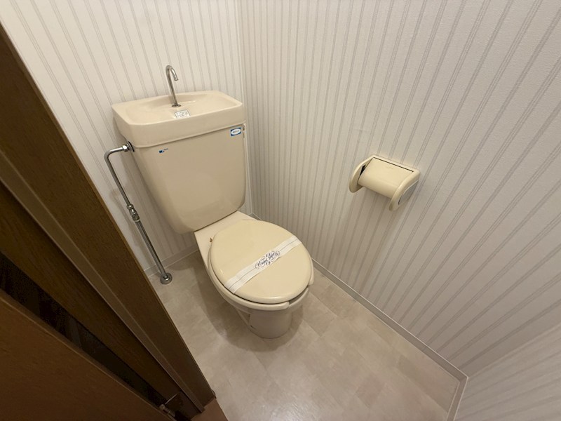 宝和マンションのトイレ写真