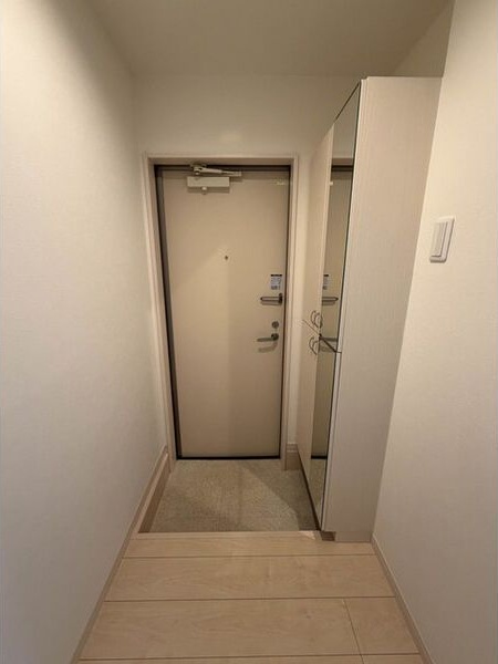 地下鉄名城線 熱田神宮西駅 徒歩7分 2階建 築12年の玄関写真