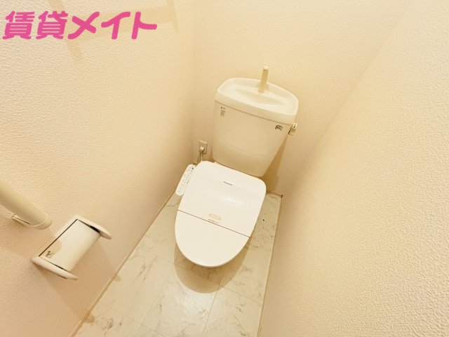トイレ　同物件別室画像