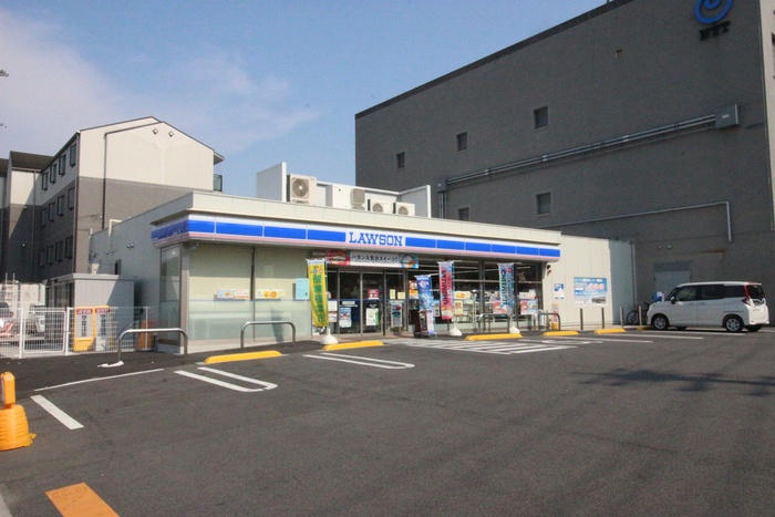コンビニ　ローソン中村稲葉地町七丁目店（コンビニ）まで257m