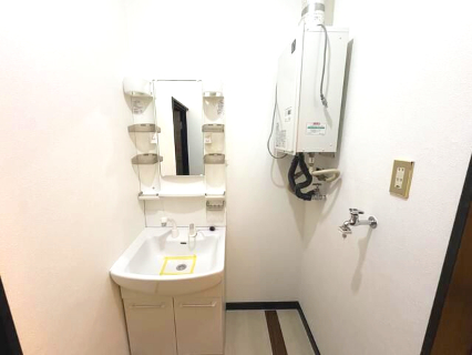 洗面設備　独立洗面台です。
