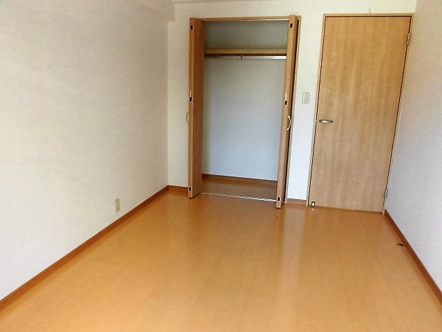 収納　クローゼット完備。