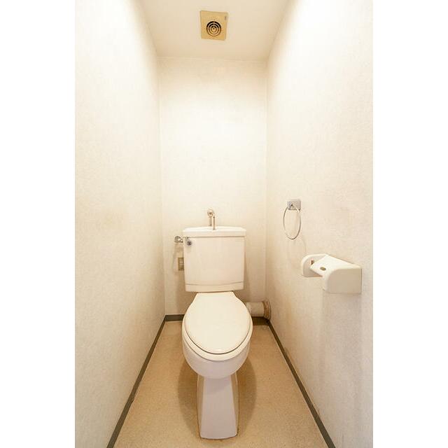 トイレ　※同仕様写真含む
