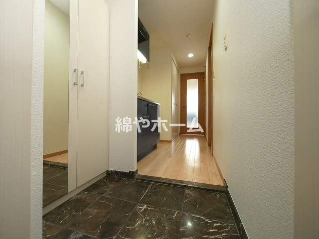 玄関　シンプルで使いやすい玄関です