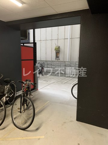 エントランス　建物の内部です