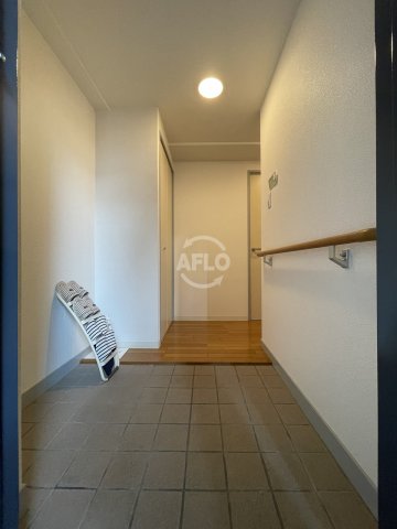 玄関　リヴァージュ西天満　玄関