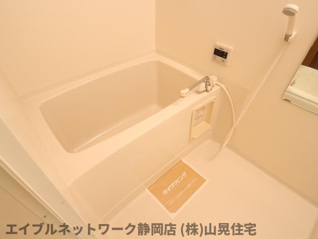 バス・シャワールーム　お風呂で日々の疲れを落としましょう
