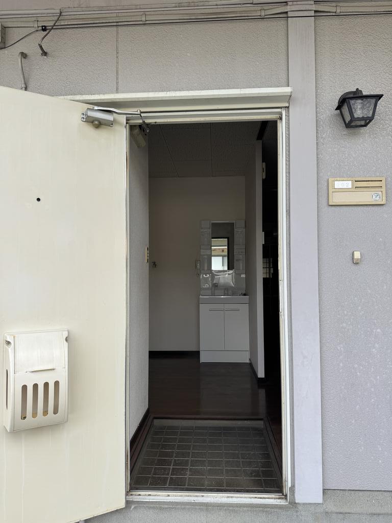 ハイツ石川 A棟の玄関写真