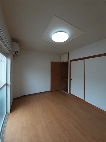 居室・リビング　使いやすい居間です