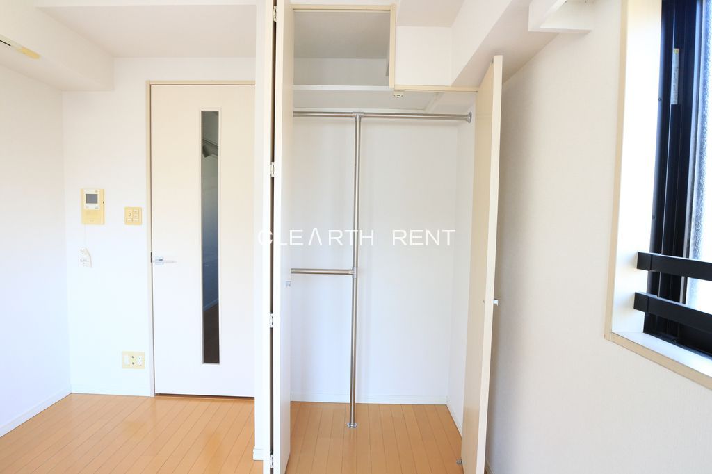 収納　☆南東向き・角部屋・ネット無料の快適空間☆