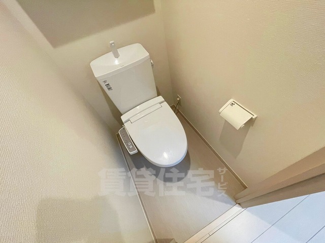 地下鉄千日前線 今里駅 徒歩3分 3階建 築9年のトイレ写真