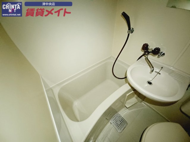 リバーサイド東古河の風呂写真