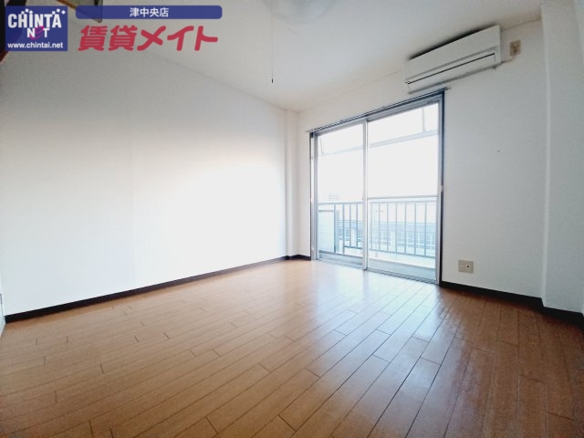 リバーサイド東古河の内装写真