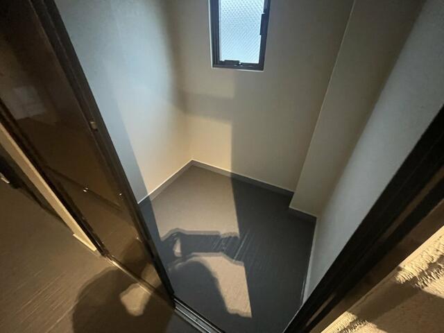 その他　３Ｆのみ、玄関前倉庫あり