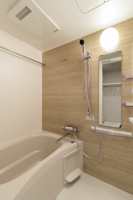 バス・シャワールーム　※写真は同タイプ住戸です。